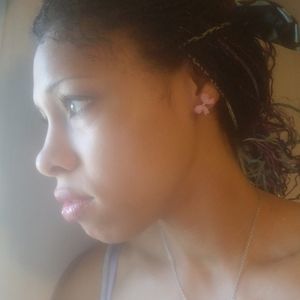 Meet your Posher, Nina